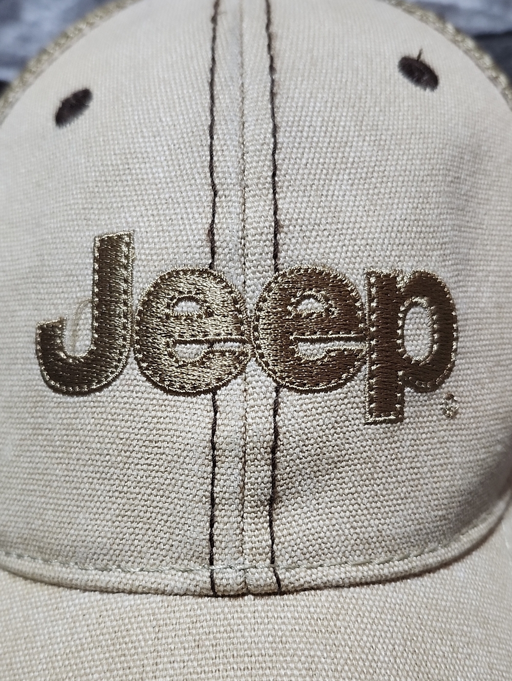 JEEP EMBROIDERED TAN/KHAKI MESH TRUCKER CAP HAT - Picture 2 of 11